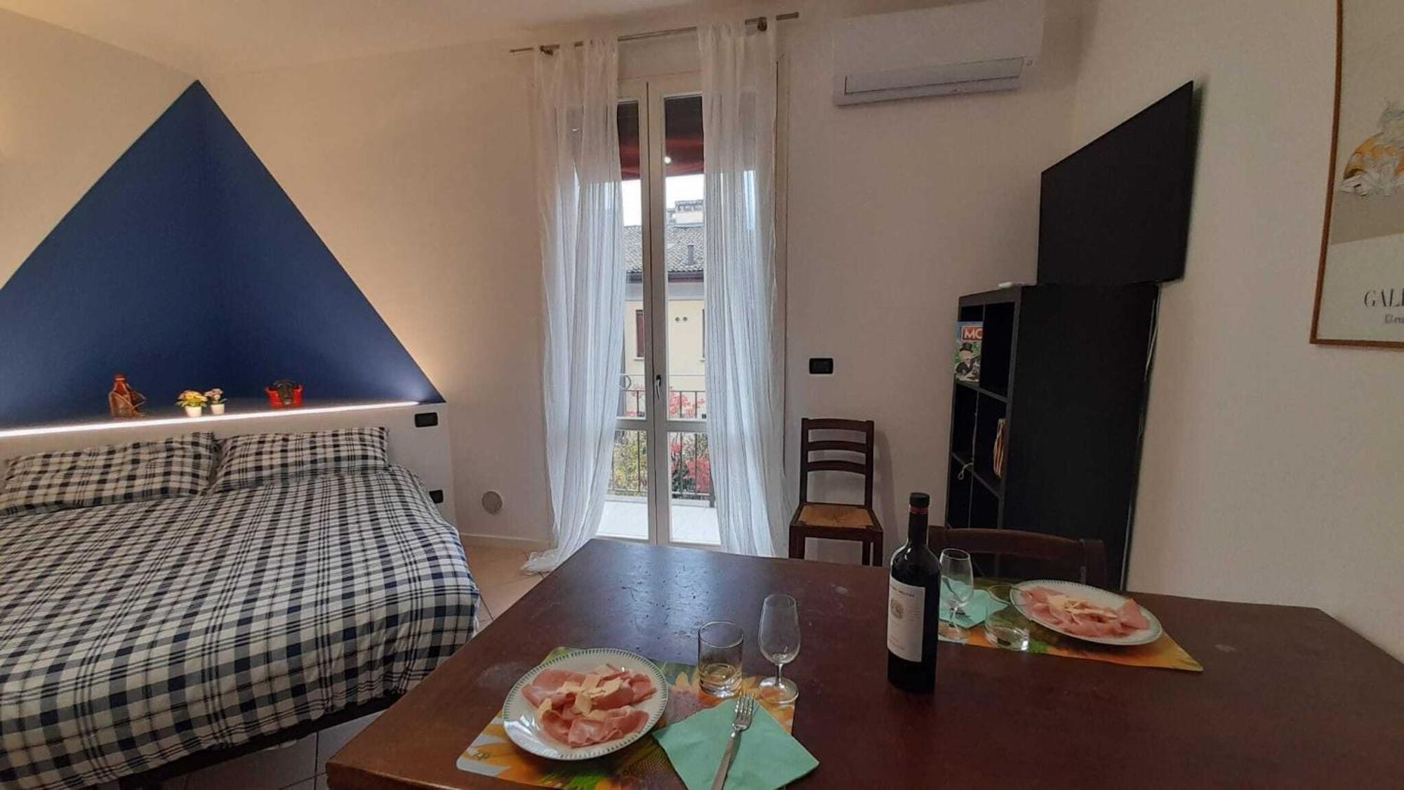 Happy Apartment - Twa Болонья Екстер'єр фото